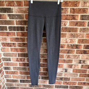 Lululemon    * Hi-Rise pant leggins   28"  EUC  Grey 4 - 6